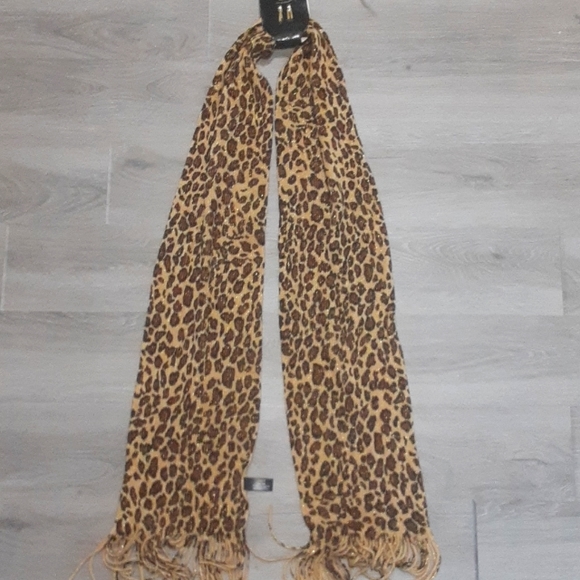 Mixit Oblong Animal Print Scarf - Picture 5 of 11